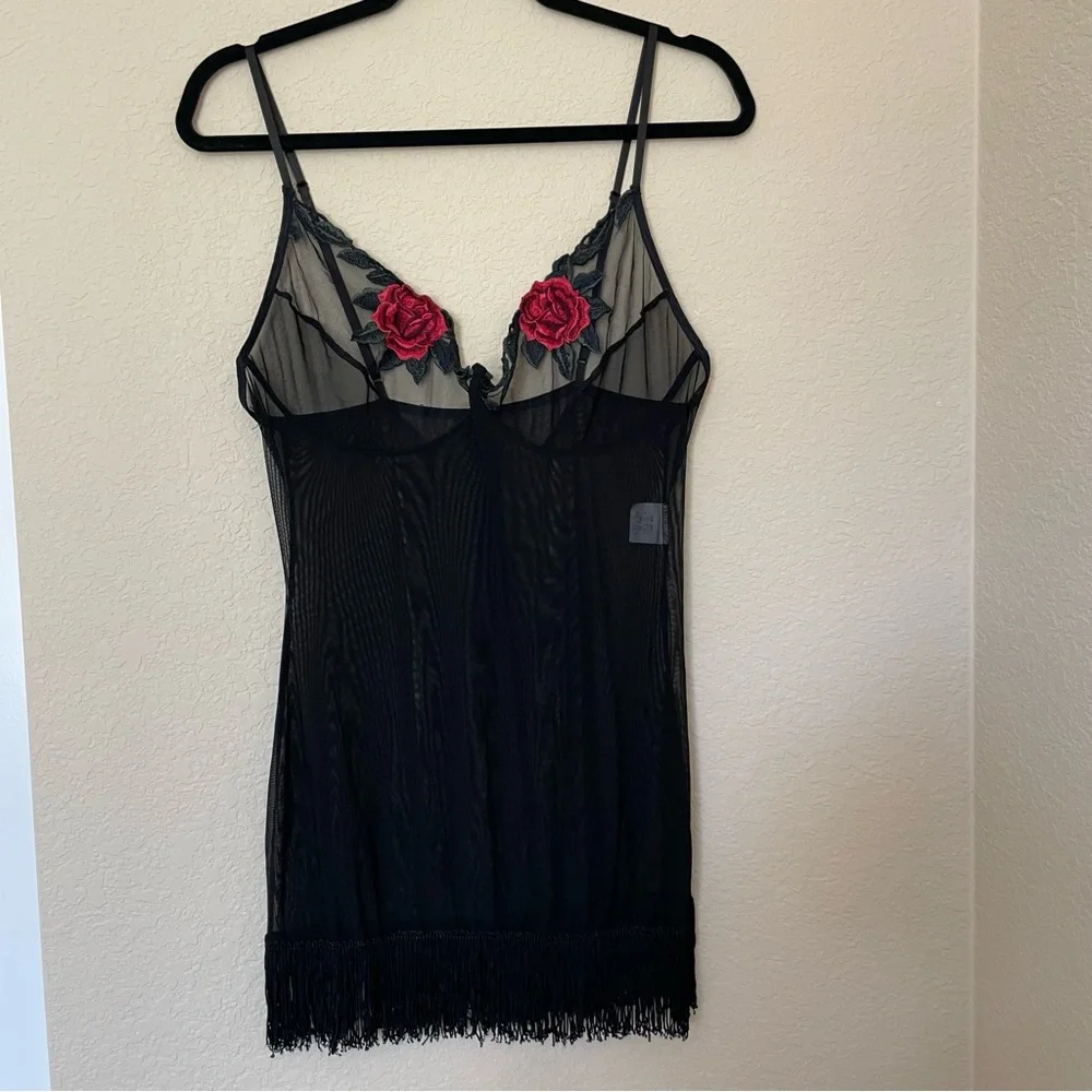 Dreamgirl Elegant Black Lace Babydoll Y2K Chemise with Red Rose Accents Size 1X‎